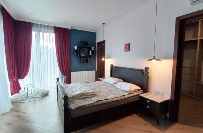 nearly repaired 11-room hotel for sale